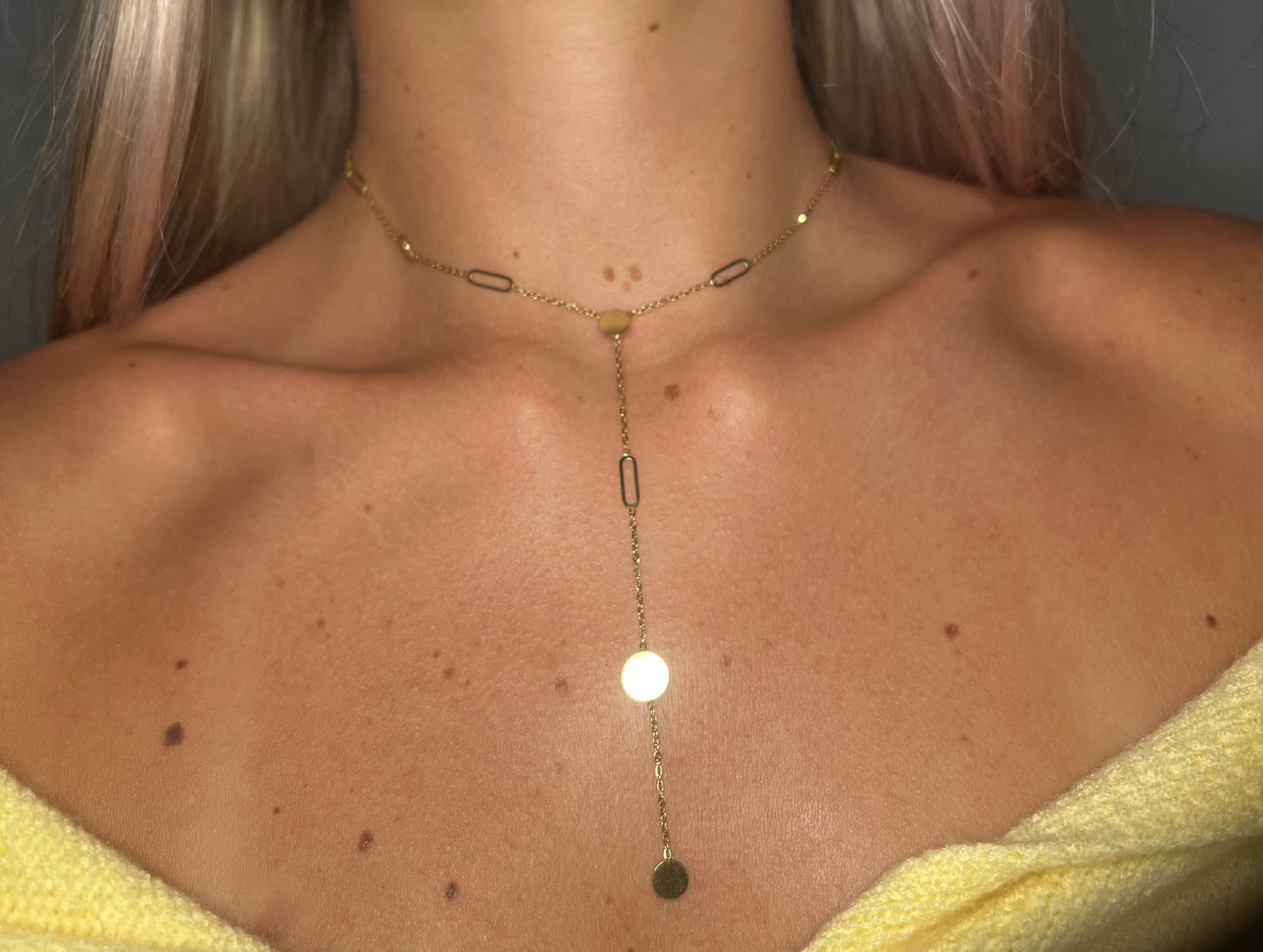 COLLIER - LUCY