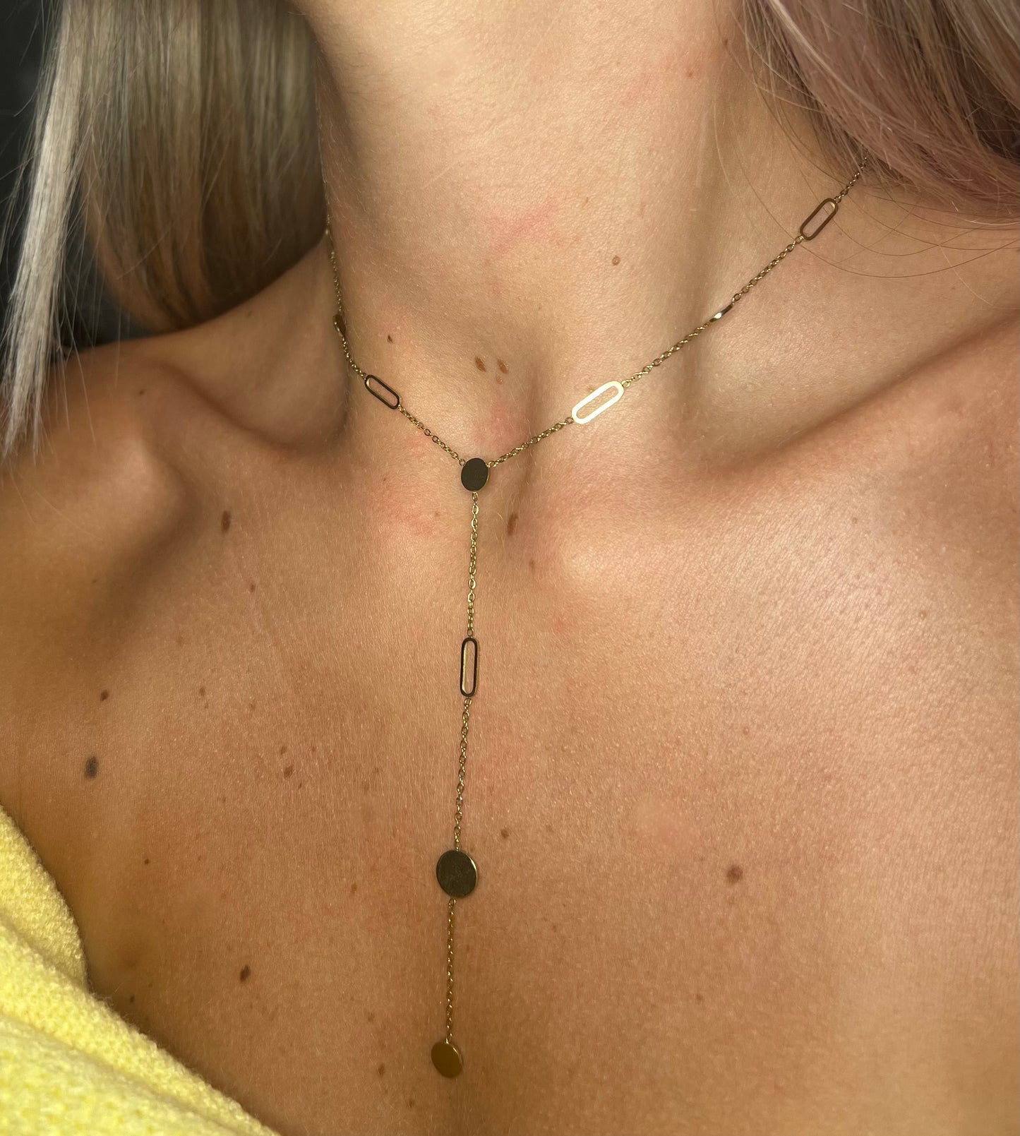 COLLIER - LUCY